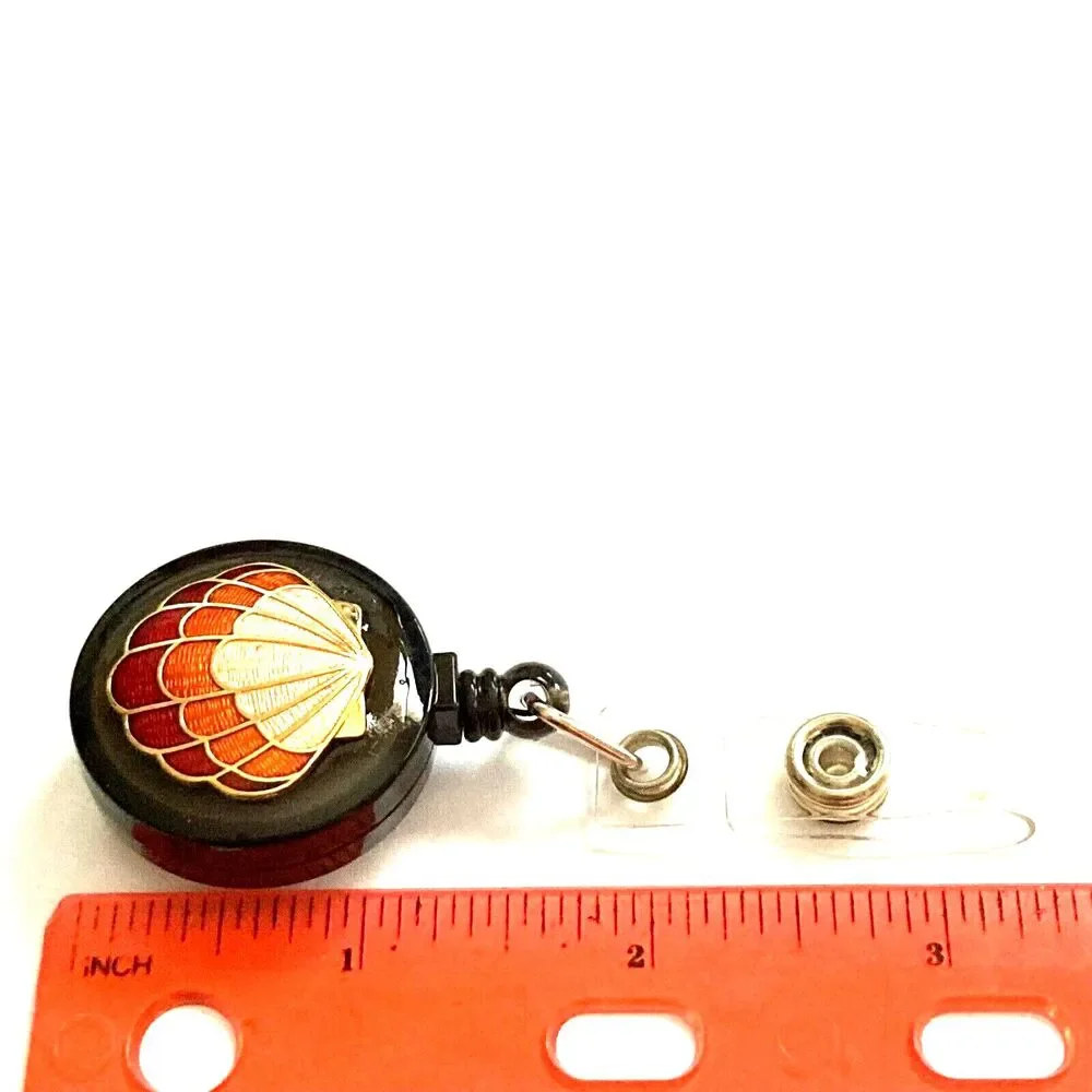 Vtg Sea Shell Cloisonne Charm ID Card Badge Holder Lanyard Retractable Reel